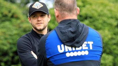 Global Superstar Niall Horan Pops Up At Pre-Season Training Camp