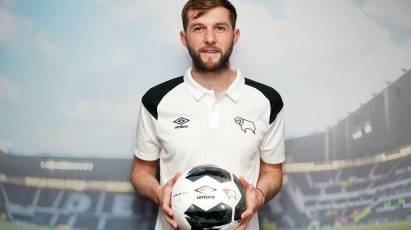 Barkhuizen Becomes The First New Addition To Derby’s Squad