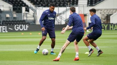 Huddlestone: “The Lads Feel Raring To Go”