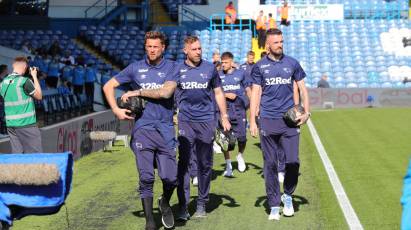 Cocu Makes One Change For Leeds Clash